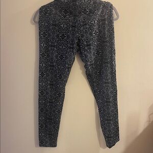 Black Patterned Women's leggings